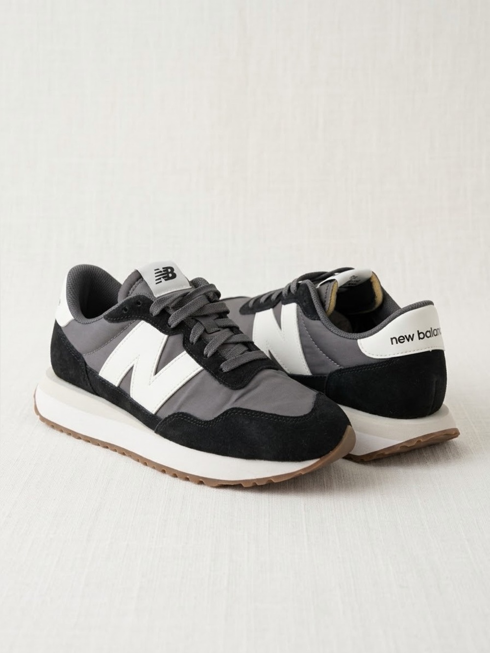 NEW BALANCE 237 Retro Low Top Sneakers Magnet Sea Salt Black WS237NB Women 9.5